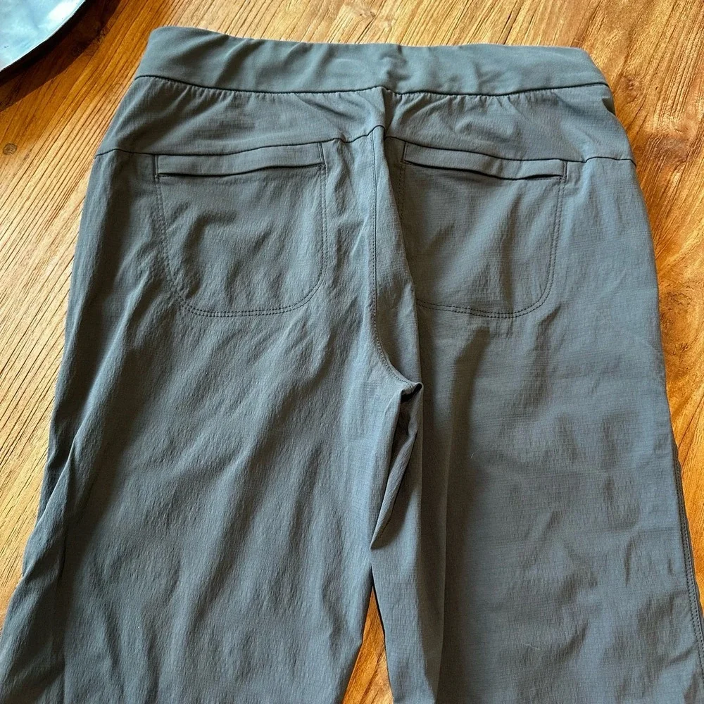 Athleta Trekkie Hike Pant 2021 Active  Gym Elastic Waist‎ Ankle Zippered Pockets